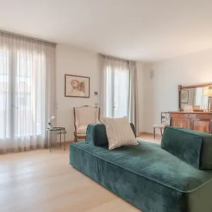 Botanical Boutique Villa